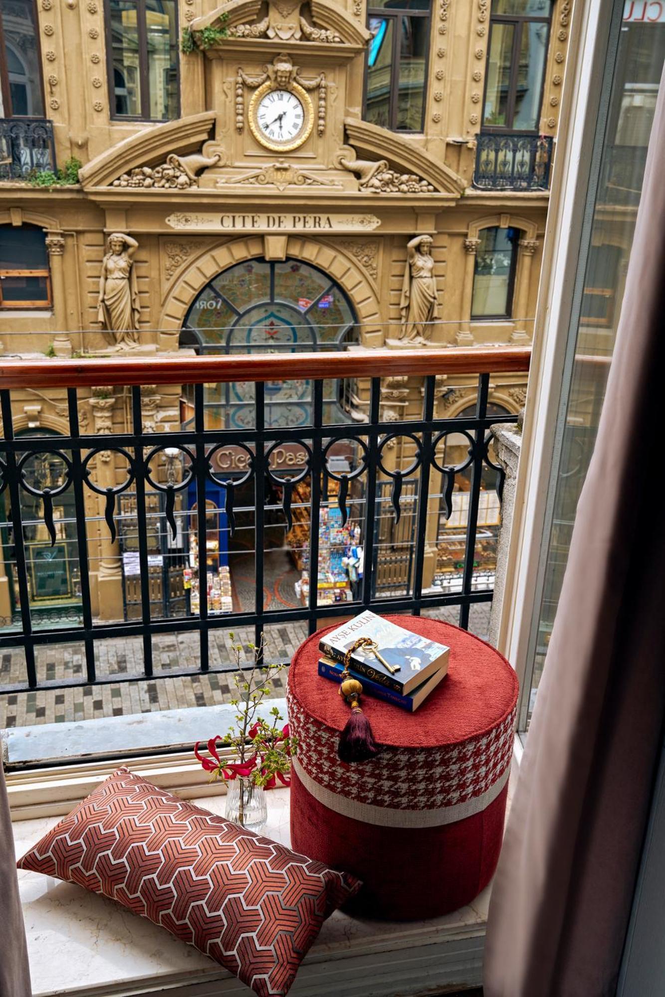 Mr Cas Hotels Taksim - Special Category Istanbul Exterior photo